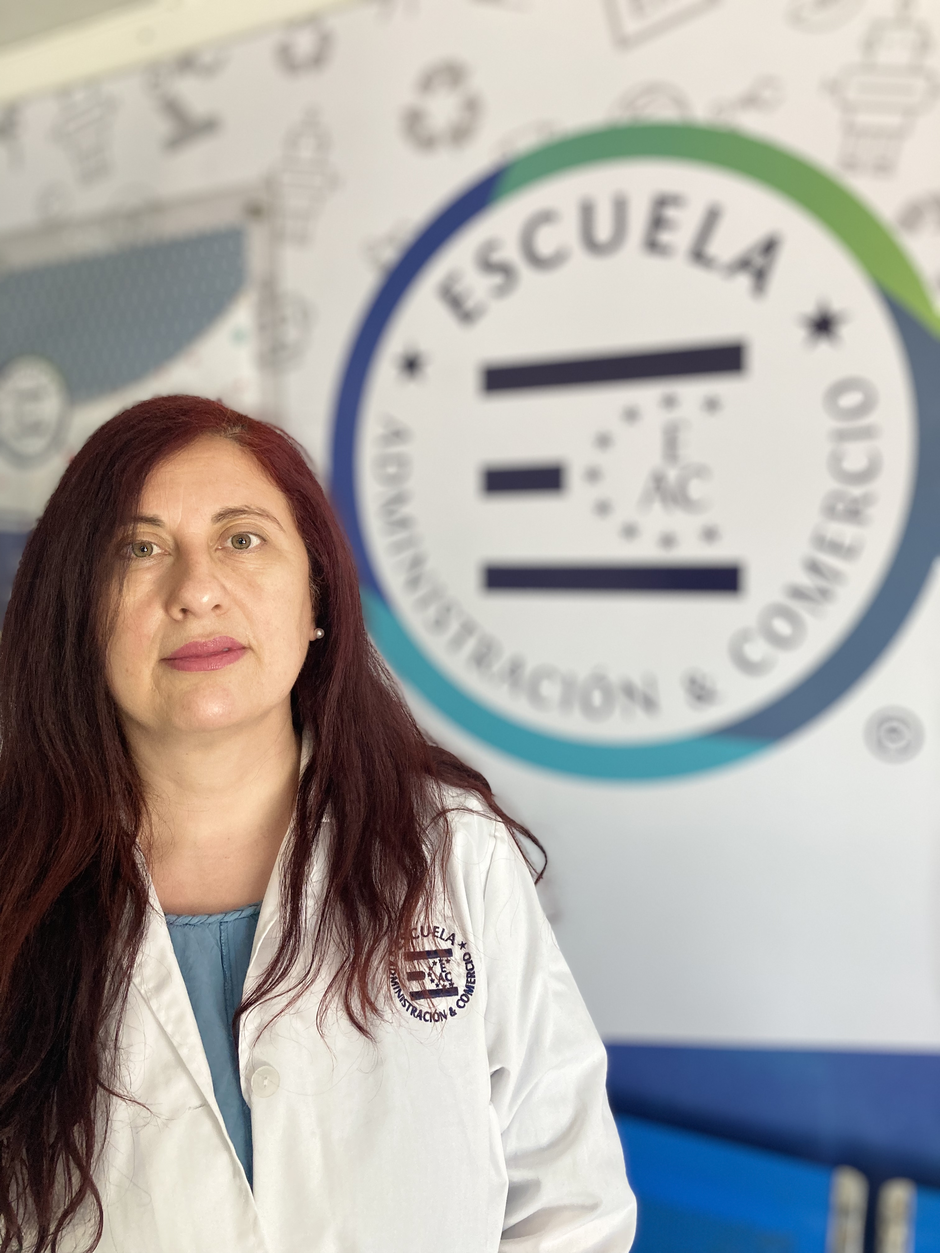 Leida Troncoso - Profesora de Historia y Geografía de la Escuela de Administración y Comercio, Curicó