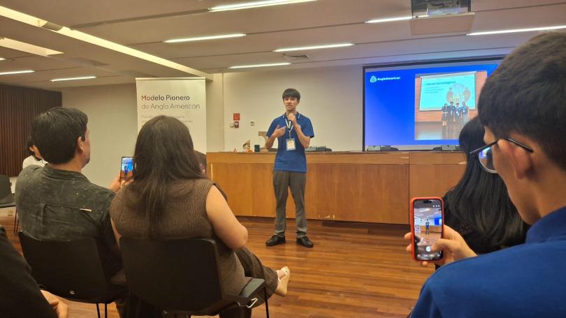 Maximiliano Ríos Carrasco, estudiante de tercero medio con especialidad en Electricidad del Liceo Técnico Profesional Pedro Aguirre Cerda