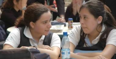 Niñas en la sala de clase